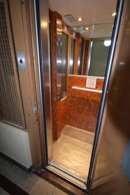 Ferienwohnung "Promenade Retreat 1Br Gem 50M To The Beach" Nizza Exterior foto