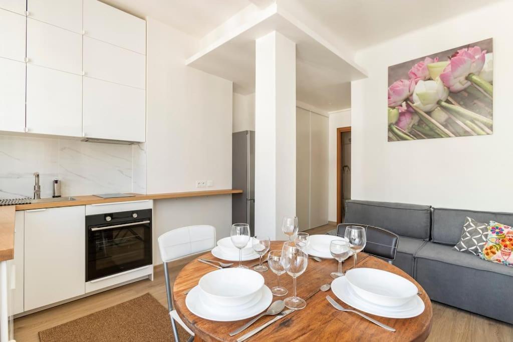 Ferienwohnung "Promenade Retreat 1Br Gem 50M To The Beach" Nizza Exterior foto
