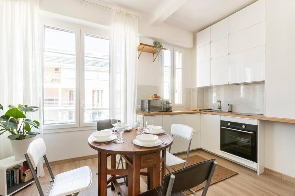 Ferienwohnung "Promenade Retreat 1Br Gem 50M To The Beach" Nizza Exterior foto